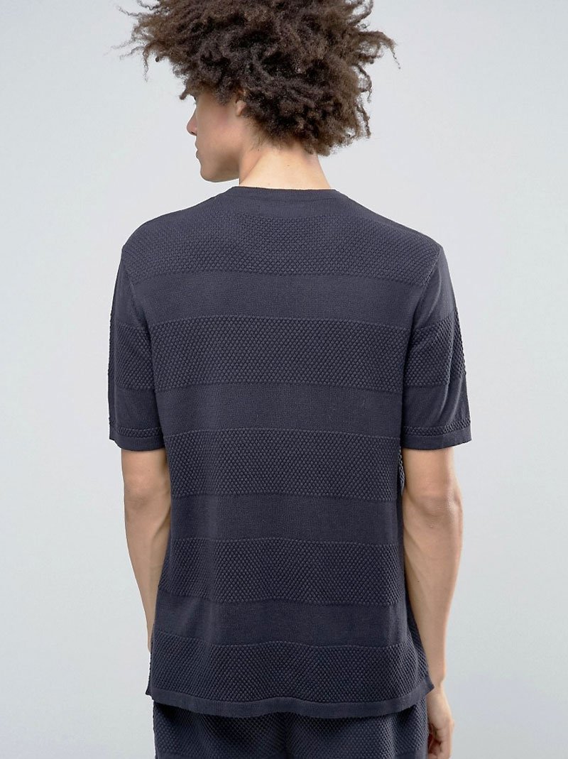 Black T-shirt - Image 2